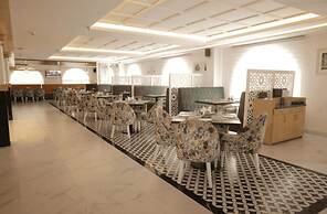 Deventure Sarovar Portico  Patel Nagar