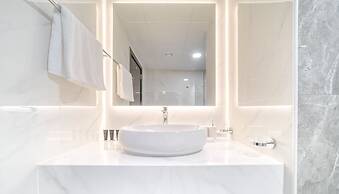 KOHH - 1BR in Oasis Residence 4