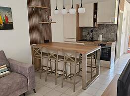 Apartment M & VALENTIN