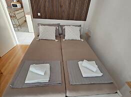 Apartment M & VALENTIN