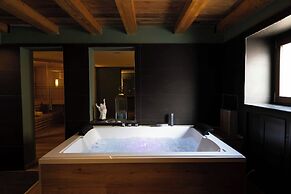 Divisi Suites & SPA