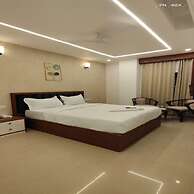 Royal Luxe Business Class Hotel