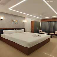 Royal Luxe Business Class Hotel