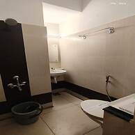 Royal Luxe Business Class Hotel