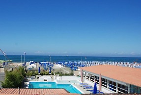 Tosca Beach&Breakfast Apt.Viareggio