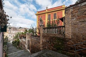 Rampa Brancaleone Charming Apartment With View