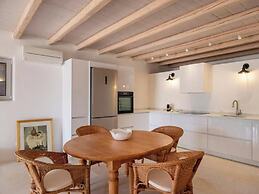 Donum Dei Seaside Suites & Villa