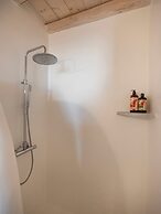 Donum Dei Seaside Suites & Villa