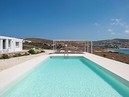 Donum Dei Seaside Suites & Villa