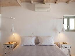 Donum Dei Seaside Suites & Villa