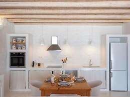 Donum Dei Seaside Suites & Villa