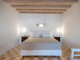 Donum Dei Seaside Suites & Villa