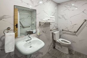 Baymont By Wyndham West Edmonton