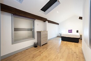 Modern Duplex Close to City Centre Old Trafford