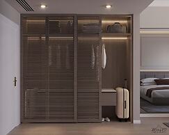 Holiday Hotel