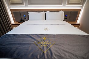 Holiday Hotel