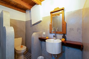Villa Tap