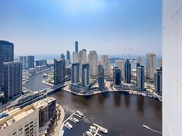 Stylish 2BR with Marina Views