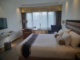 Hotel Razmoni Isha Kha International