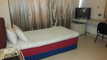 Hotel Razmoni Isha Kha International