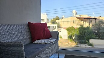130 LCA -stay Digital Den Apartment