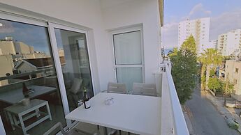138 LCA - Stay Amphora Apartment