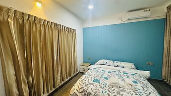 Wave Crest Retreat