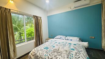 Wave Crest Retreat