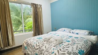 Wave Crest Retreat