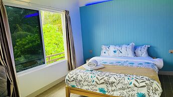 Wave Crest Retreat