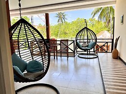 Wave Crest Retreat