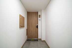 Uhaus 704
