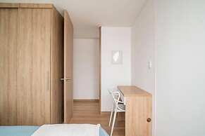 Uhaus 704