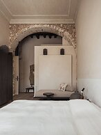Aisha Hotel