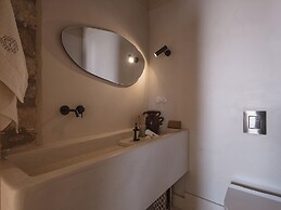 Aisha Hotel