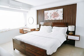 Avida Prime Suite with 3Bededrooms No.35