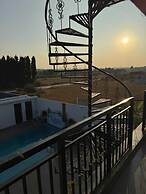 H&R Paradise Villa