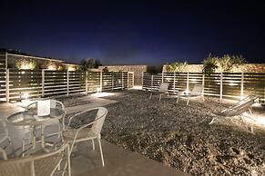 Airy suites santorini
