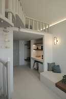 Airy suites santorini