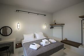 Airy suites santorini