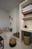 Airy suites santorini