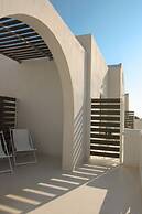 Airy suites santorini