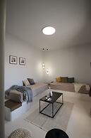 Airy suites santorini