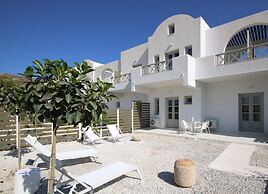Airy suites santorini