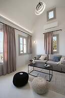 Airy suites santorini