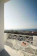 Airy suites santorini