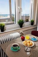 Jolly Suites