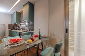 Jolly Suites