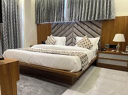 Hotel Royal Empire