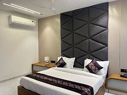 Hotel Royal Empire